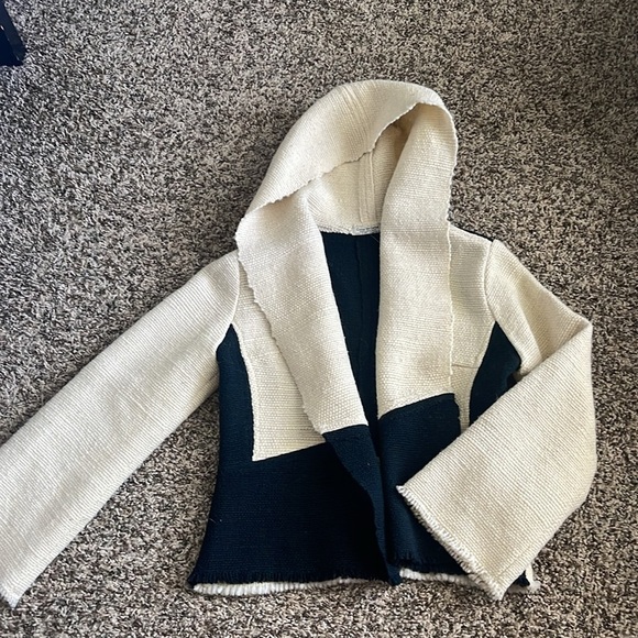 Women's Black and Cream color black Jacket organic - Picture 4 of 10